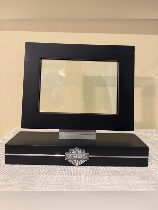 Harley-Davidson Other - 2004 Harley-Davidson Hallmark Wooden Float Frame Black Motor Co Display Case